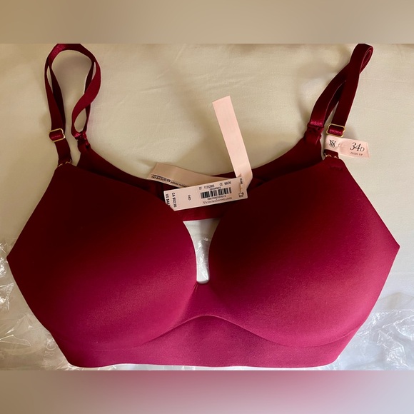 DREAM ANGELS
Smooth Wireless Push-Up Plunge Bra 34D - Campari Red - Picture 4 of 7